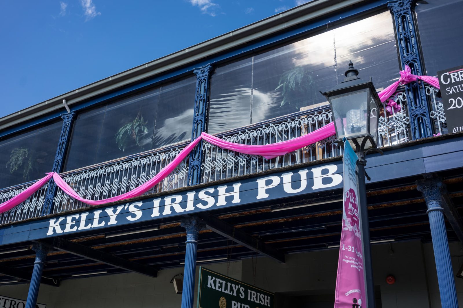 Pink Up for McGrath Foundation Kellys Irish Pub